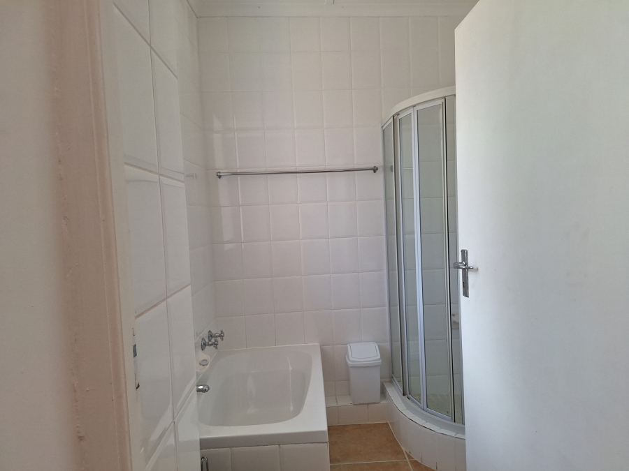 To Let 1 Bedroom Property for Rent in Fish Hoek Western Cape